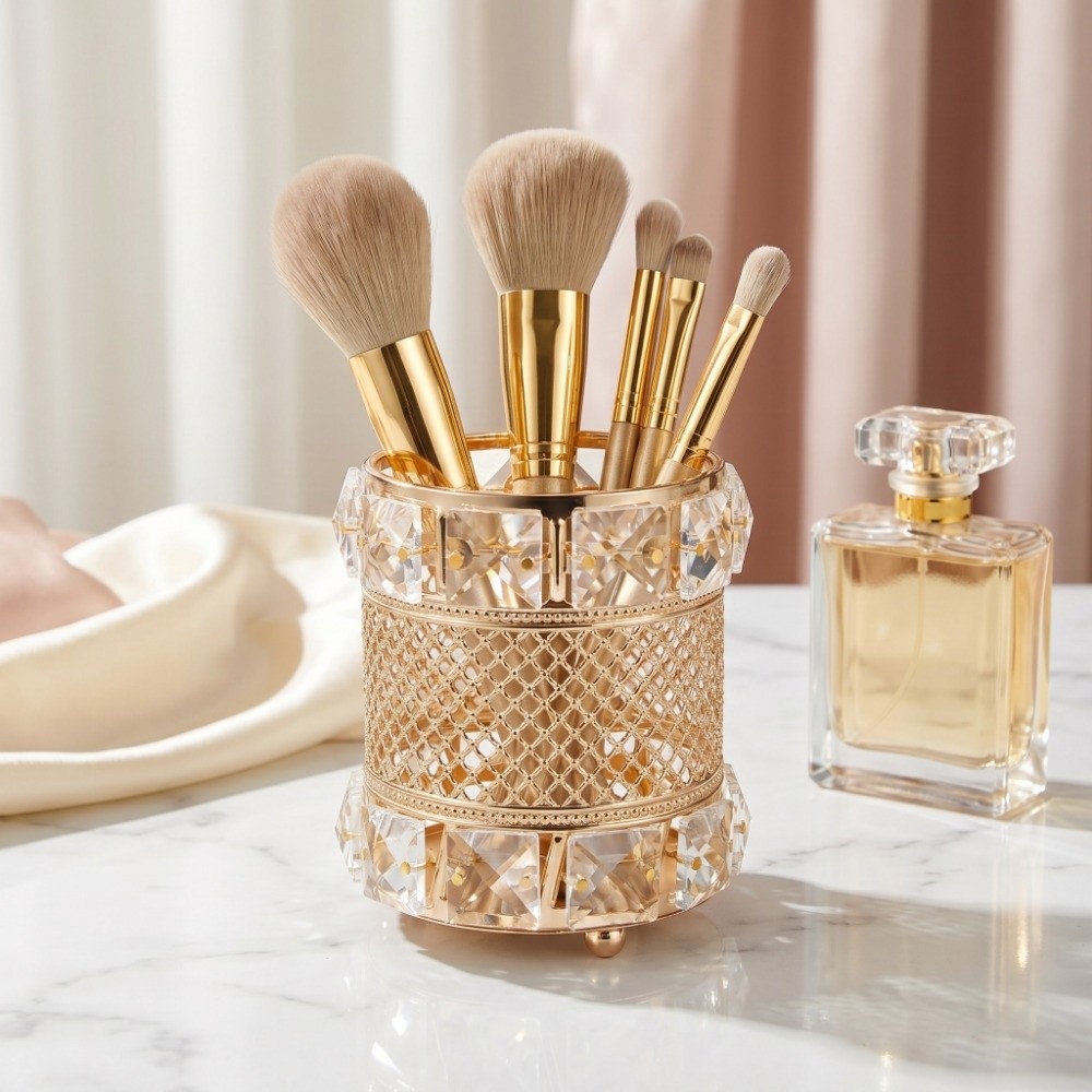 حامل فرش مكياج ذهبي، منظم فاخر - مراجعة Luxury Skincare And Makeup Brands وسعره